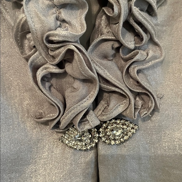 Like New Jessica Howard Silver Metallic Suit Dress With Ruffled Collar - Picture 3 of 7